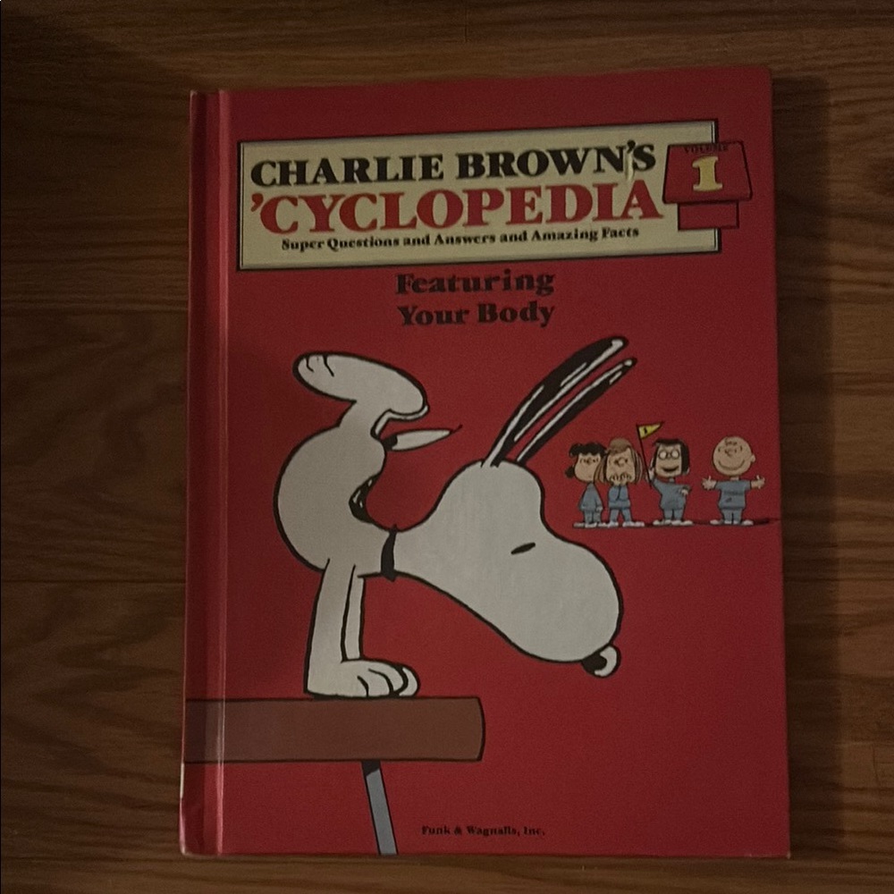 Charlie Brown's 'Cyclopedia Volume 1 Book